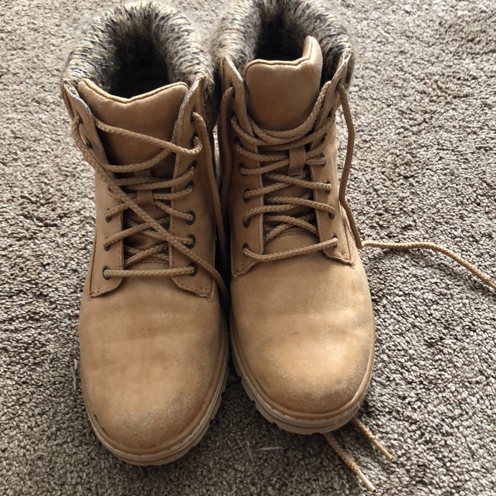 Cliffs by White Mountain boots